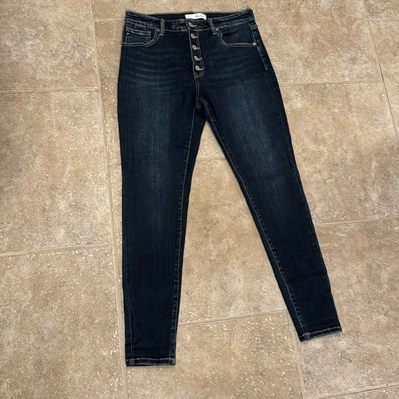Women's Kancan button style jeans Size13/30 Skinny Moriah High Rise Super Skinny - Picture 2 of 8